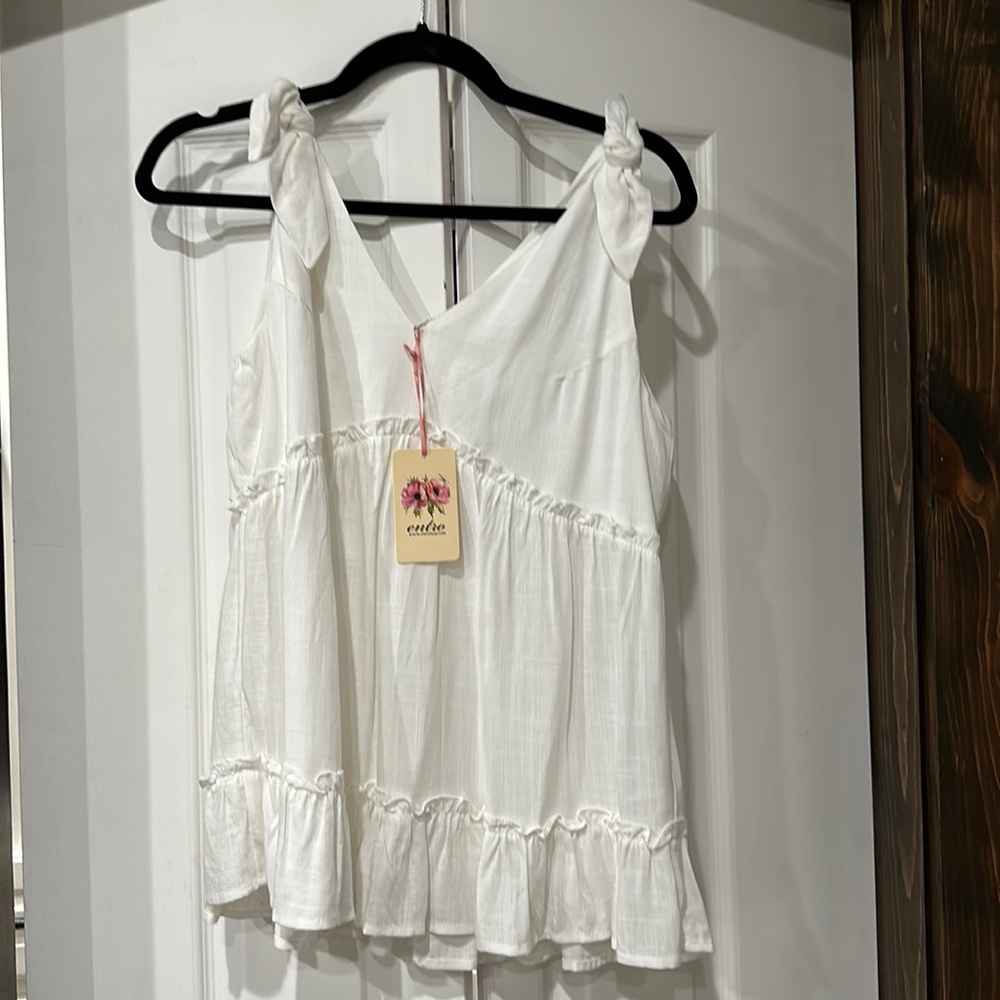 NWT white flowy tank